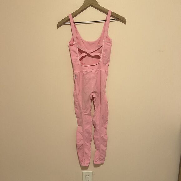NWT Free People Movement Good Karma Onesie in Cotton Candy Pink Women's XS/S - Picture 4 of 10